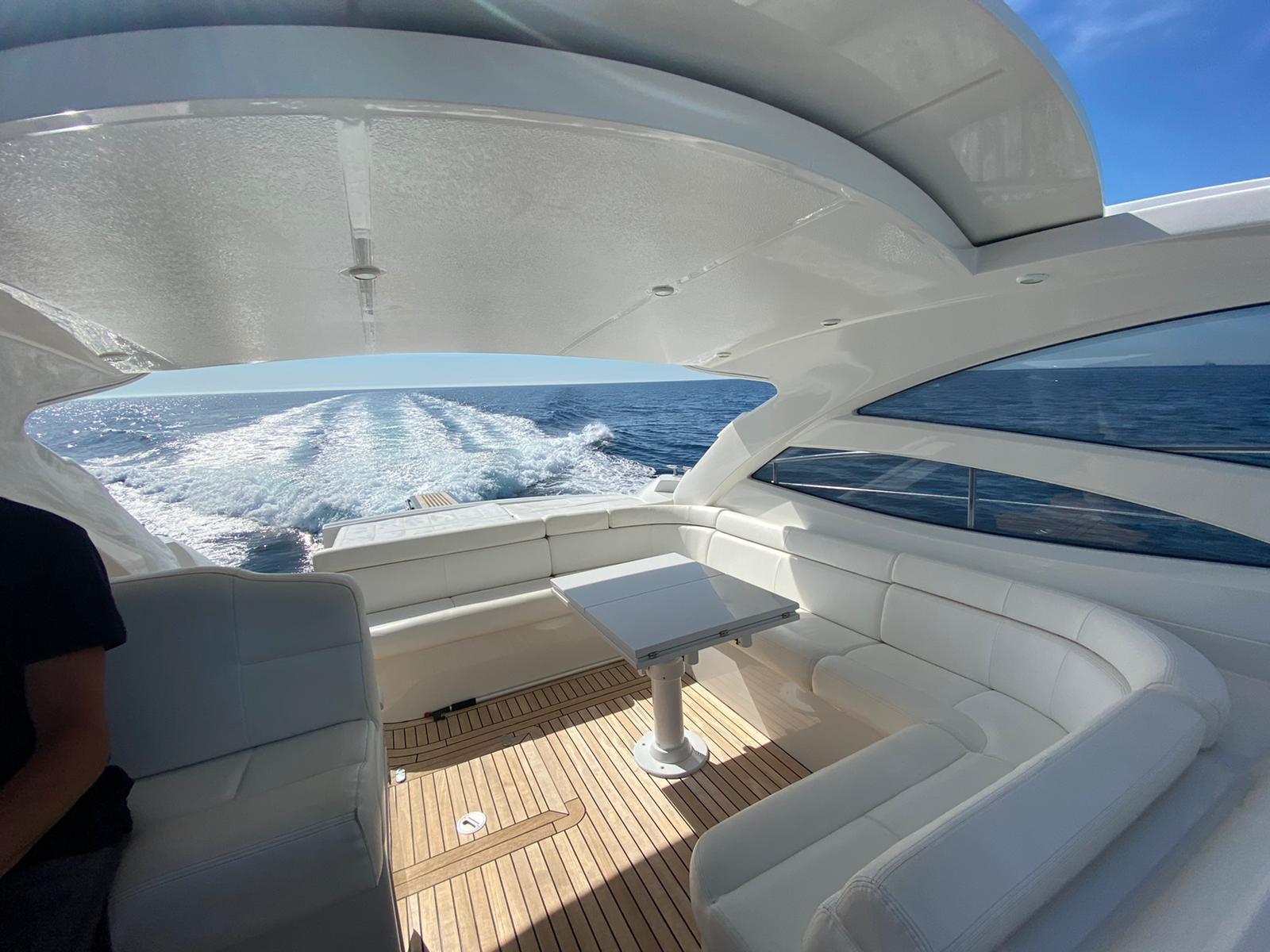2009 PERSHING 50' 